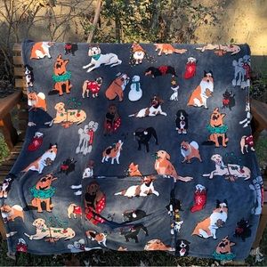 NWT Vera Bradley Fleece Travel Blanket Holiday Dogs